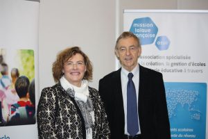 Florence Robine, Directrice générale de l'Enseignement scolaire et Jean-Christophe Deberre, directeur général de la Mlf au salon de l'éducation 2016