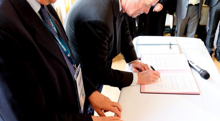 François Perret, président de la Mlf, et Jean-Paul de Gaudemar, président de l’AUF