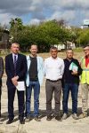 Le proviseur François Cornu (4e à partir de la g.) sur le terrain du nouveau lycée de Palma.