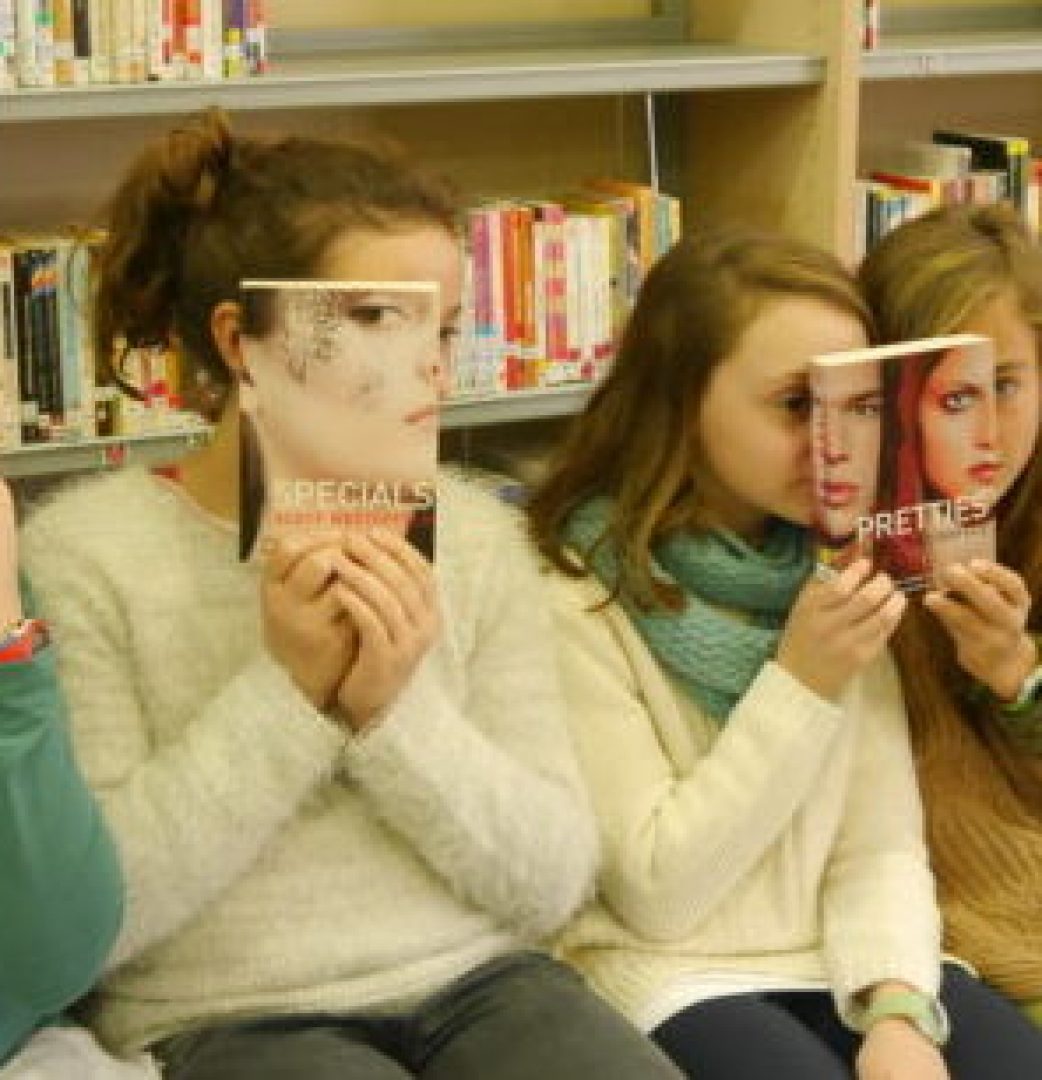 32bookface